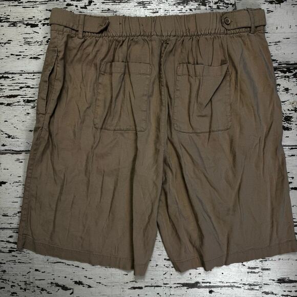 Soft Surroundings Linen Blend Bermuda Shorts Size 2X Khaki Tan Colored 5EW37 - Picture 9 of 10